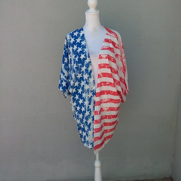 Undranded Women's Kimono Size Med Red White and Stars Nautical July Patriotic - Picture 2 of 6
